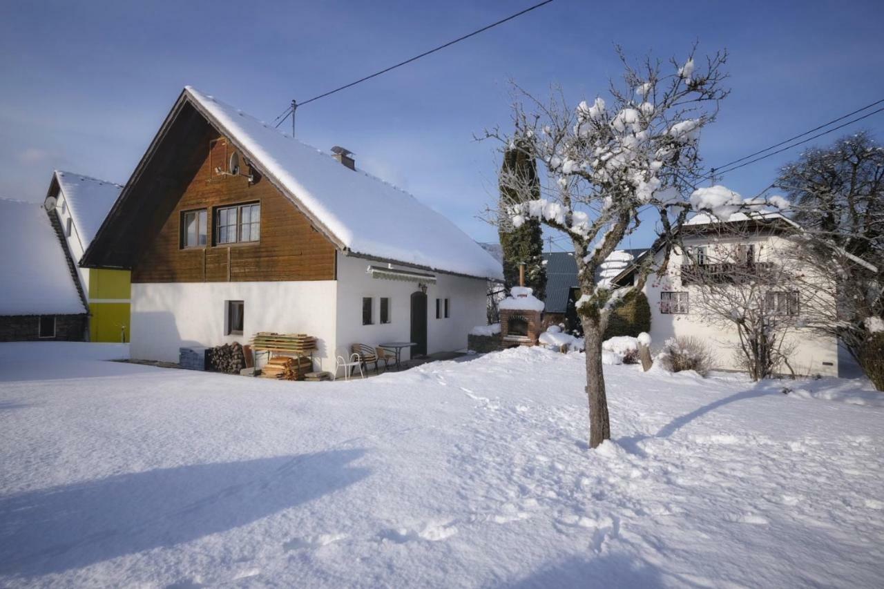 Haus Hubertus Apartment Radnig ภายนอก รูปภาพ